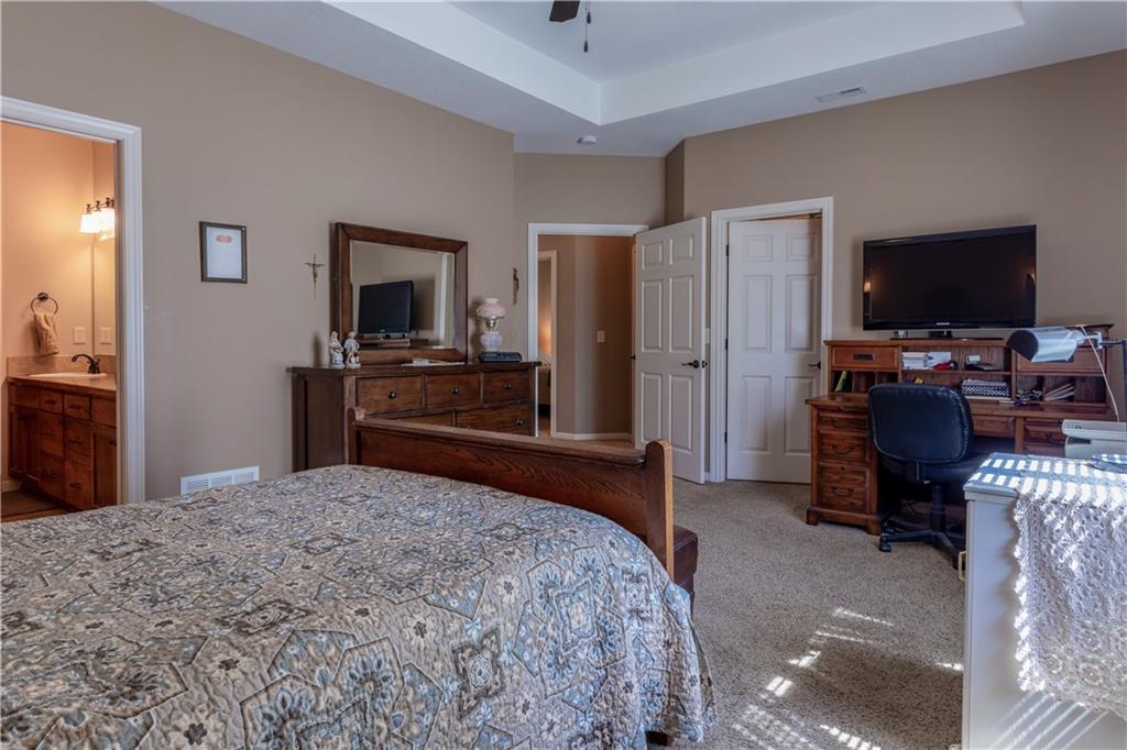 716 Coving Court Property Photo 16