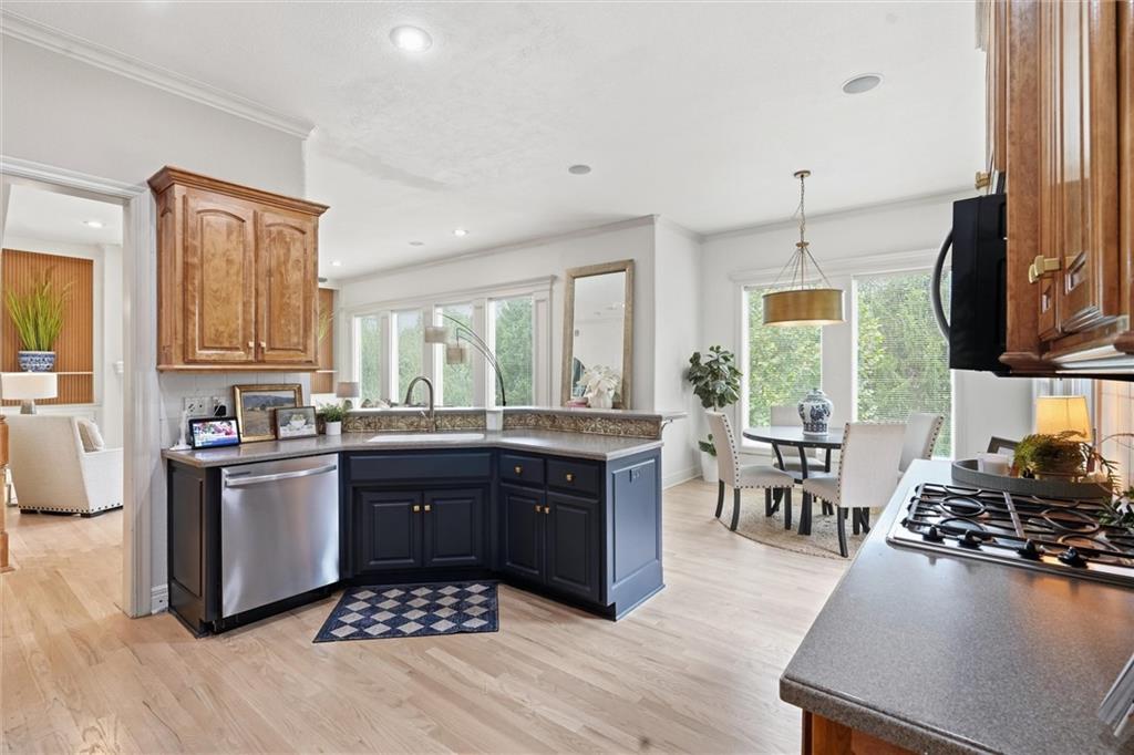 16220 Birch Street Property Photo 12