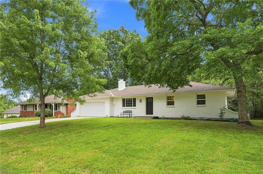 5913 Noland Road Property Photo 3