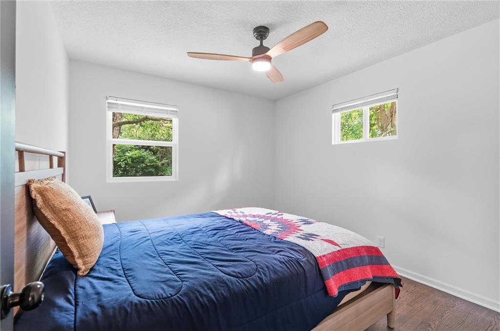 5913 Noland Road Property Photo 20