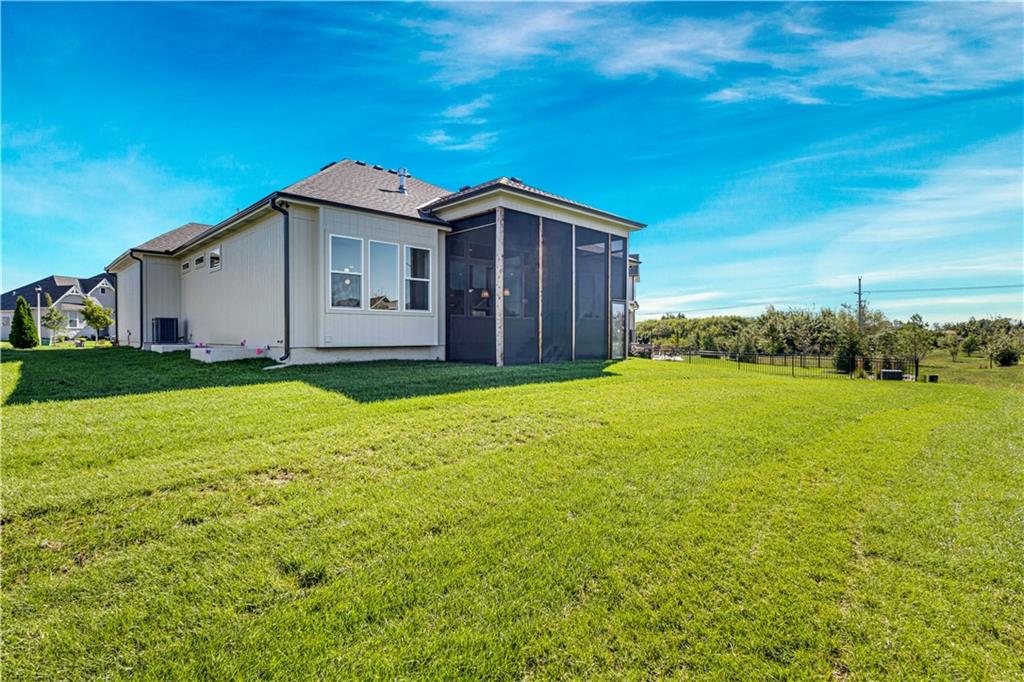 13037 W 174th Place Property Photo 36