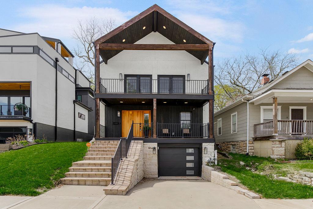 4536 Mercier Street Property Photo