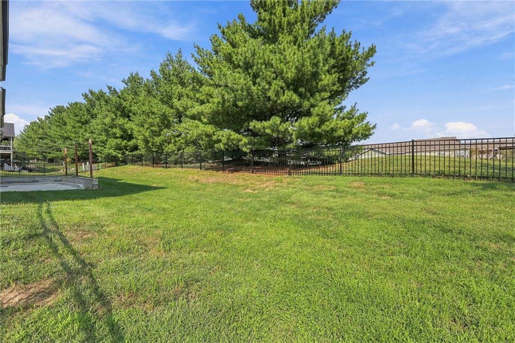2209 Greenfield Court Property Photo 41