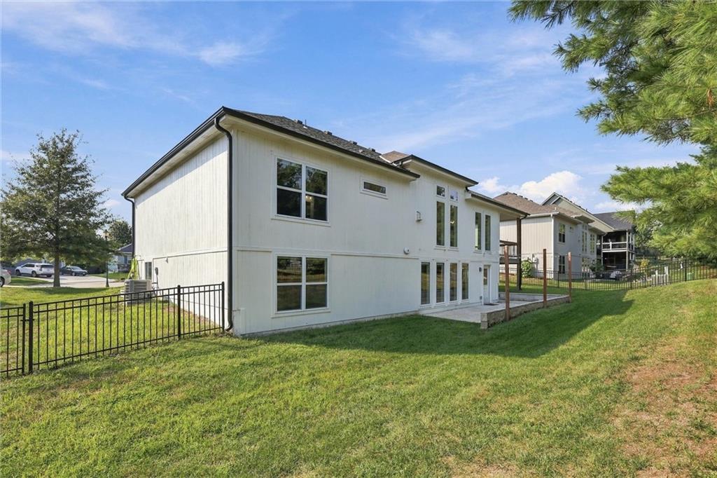 2209 Greenfield Court Property Photo 42