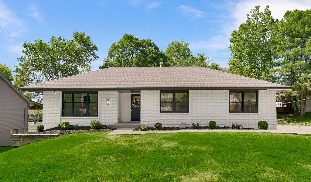 5908 Nw Harris Drive Property Photo