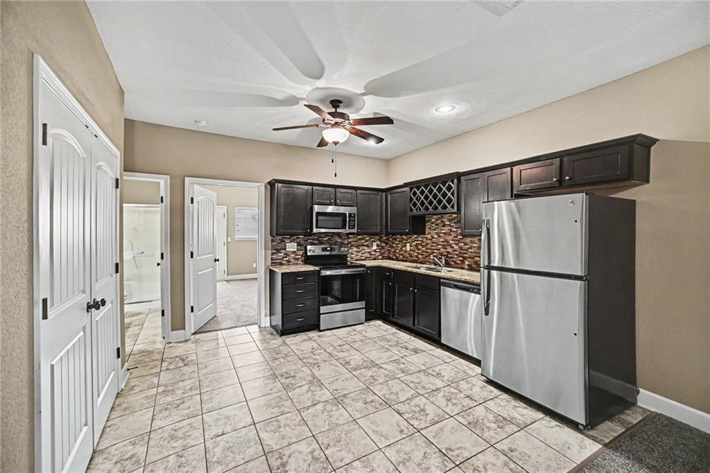 2200-2206 Sw Suncatcher Road Property Photo 5