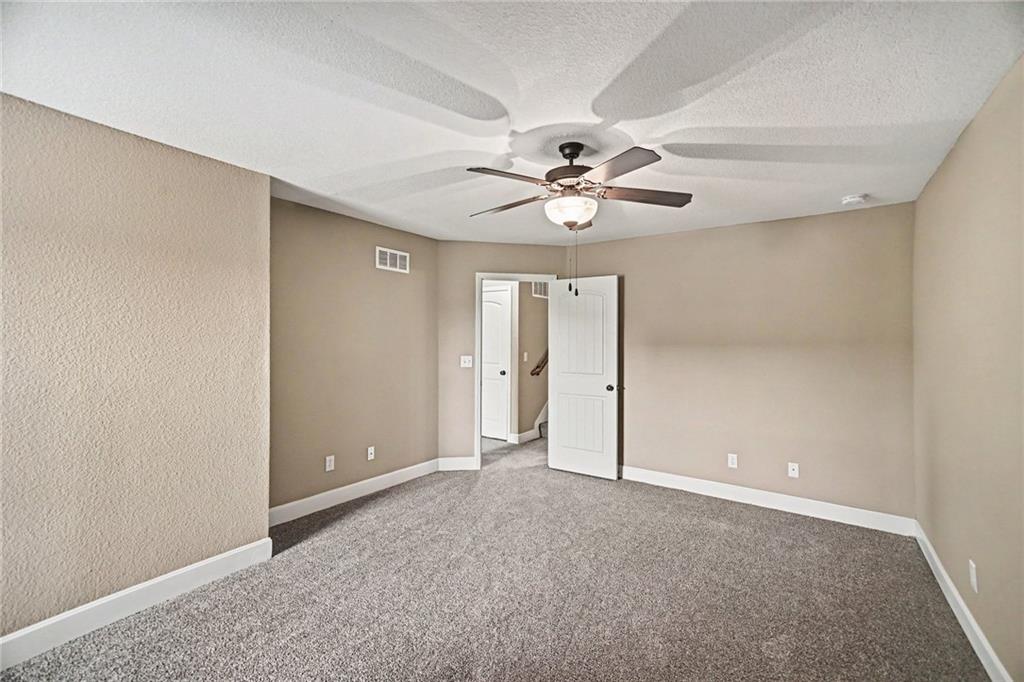 2200-2206 Sw Suncatcher Road Property Photo 9