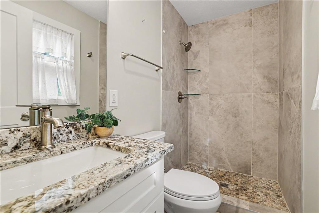 9029 Grandview Drive Property Photo 8