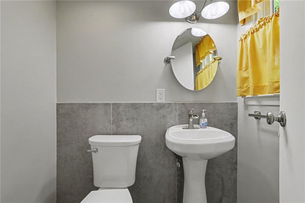 9029 Grandview Drive Property Photo 18