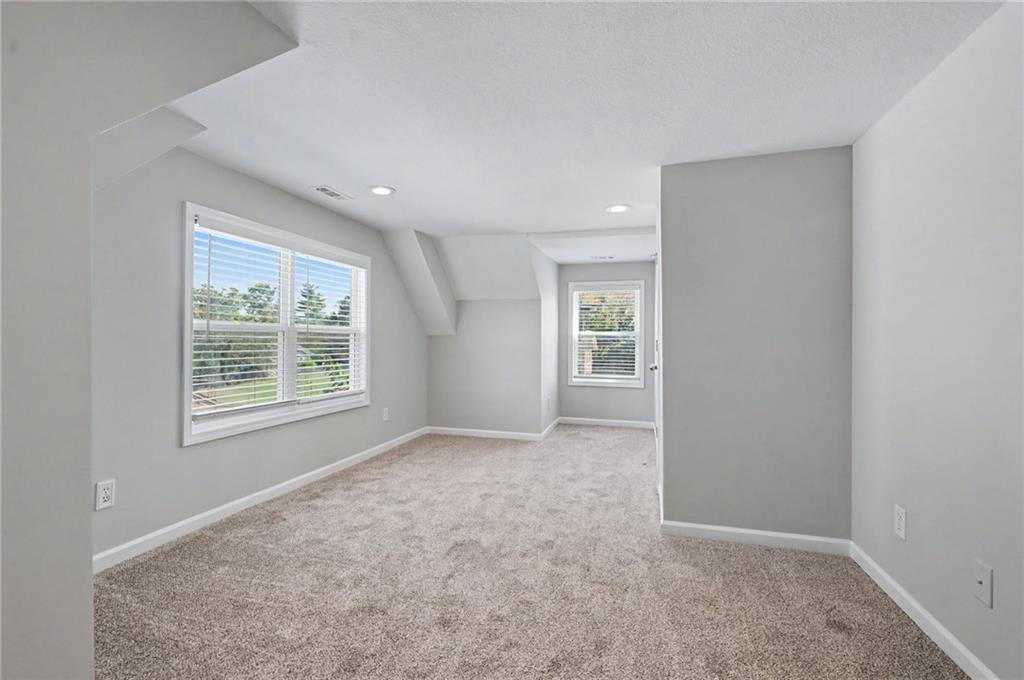 725 N Willie Street Property Photo 22