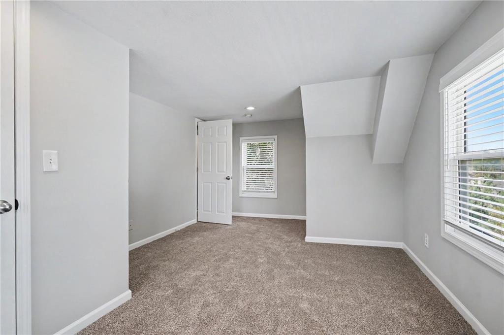 725 N Willie Street Property Photo 23