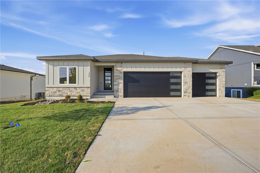 1226 Larkspur Place Property Photo 1