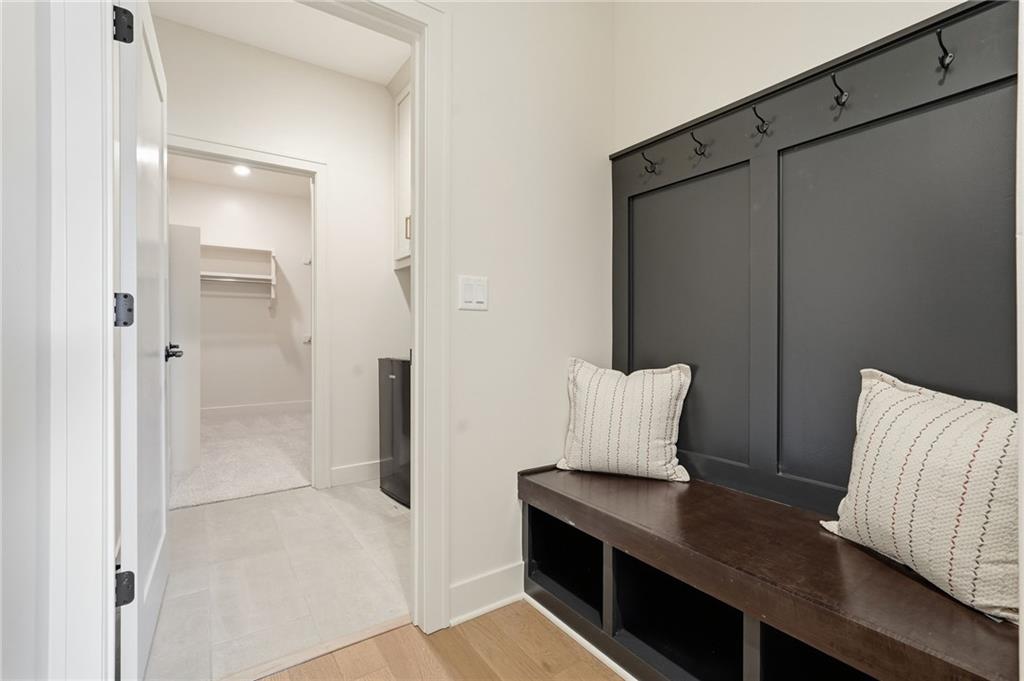 1226 Larkspur Place Property Photo 11