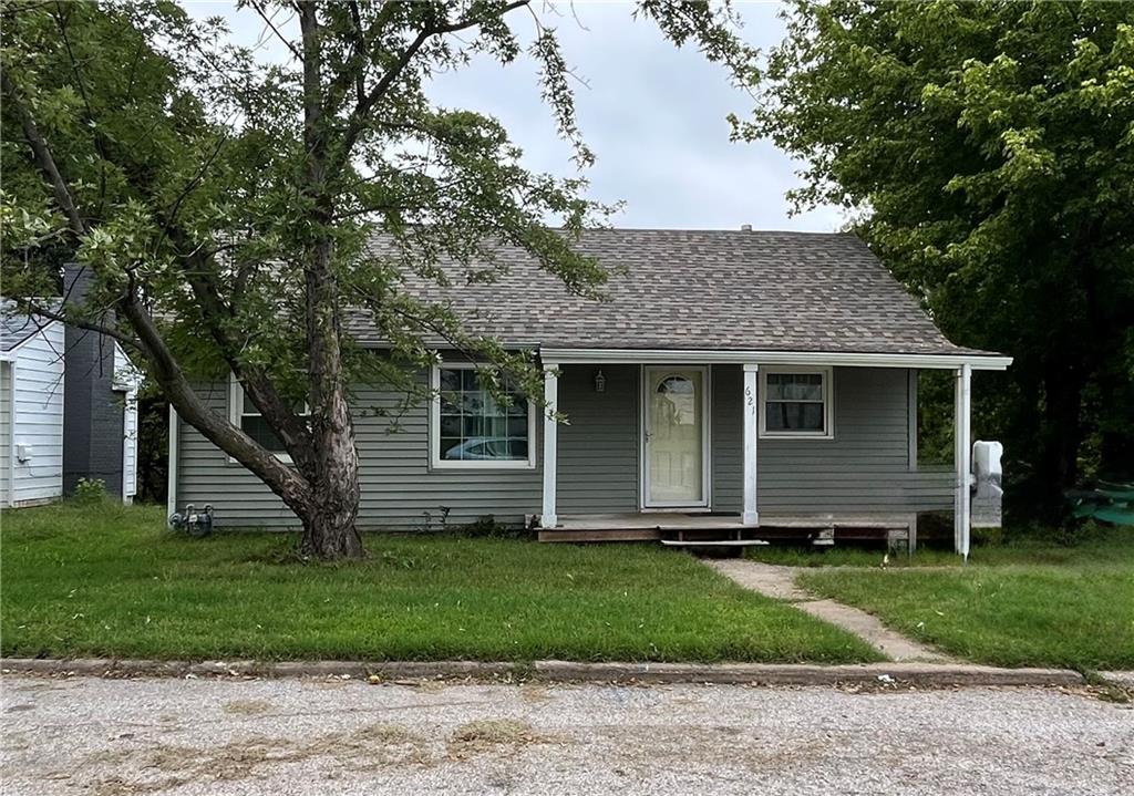 621 Spring Avenue Property Photo 1