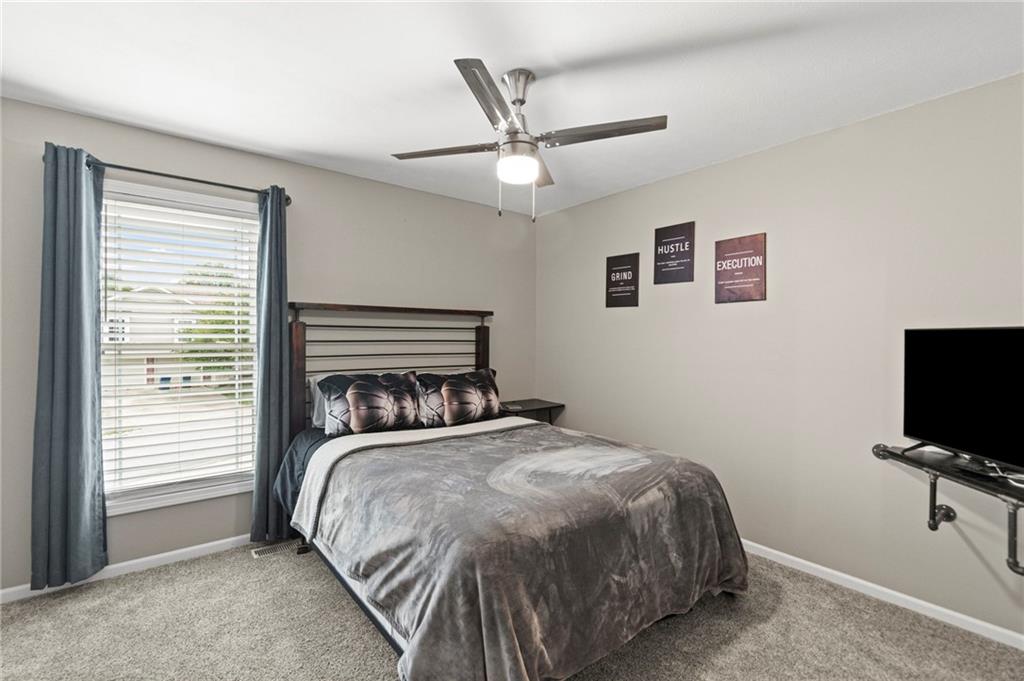 405 Se Saratoga Drive Property Photo 23