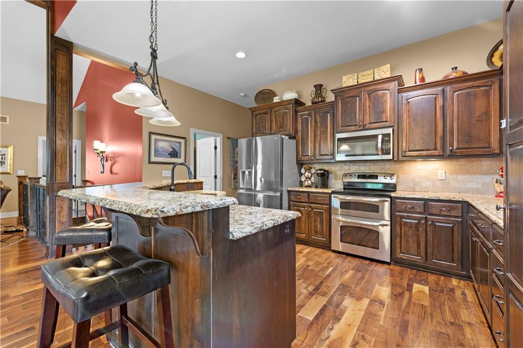 1302 Aberdeen Circle Property Photo 8