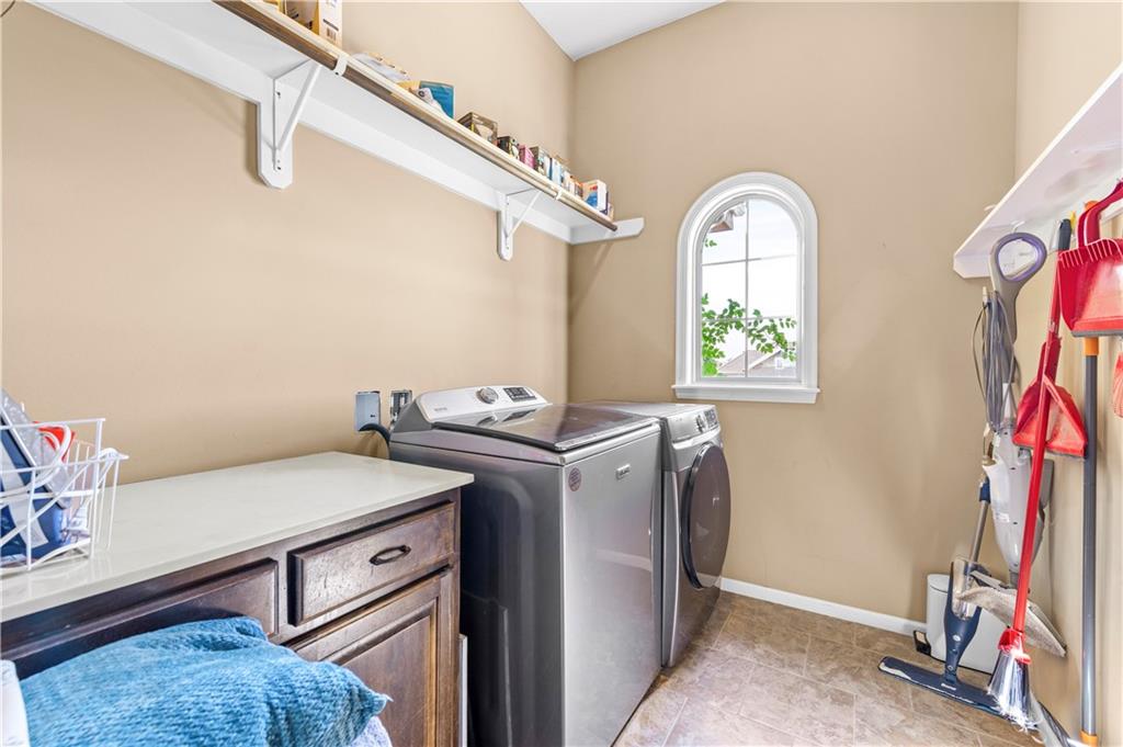 1302 Aberdeen Circle Property Photo 14