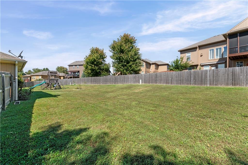 1302 Aberdeen Circle Property Photo 34