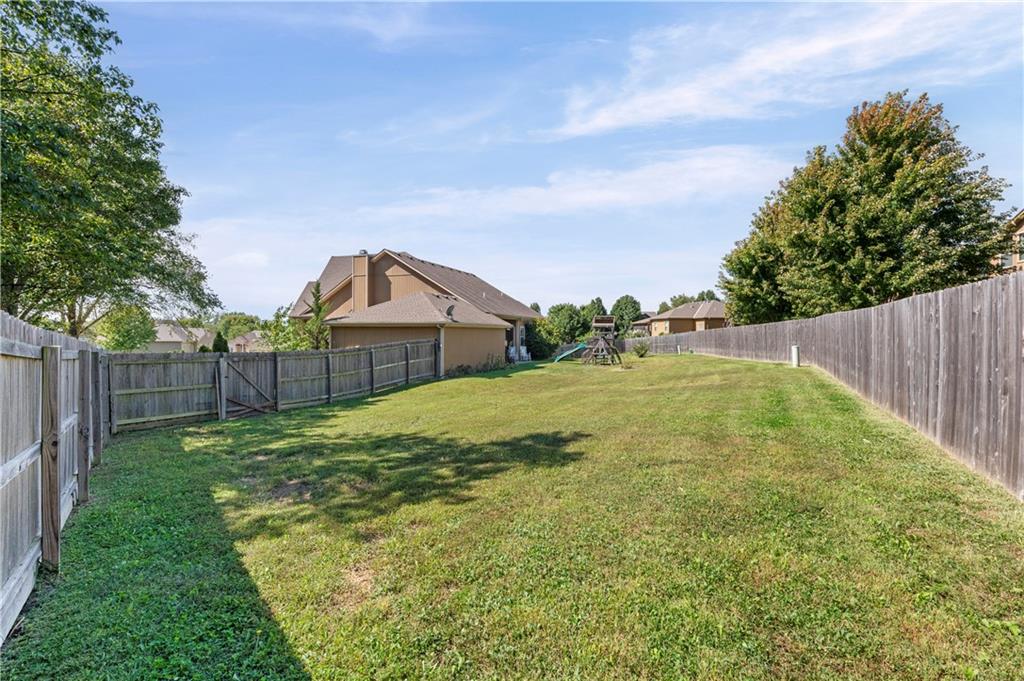 1302 Aberdeen Circle Property Photo 36
