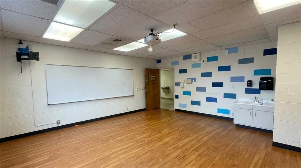 School/gym Building, 8150 Wornall Road Property Photo 10