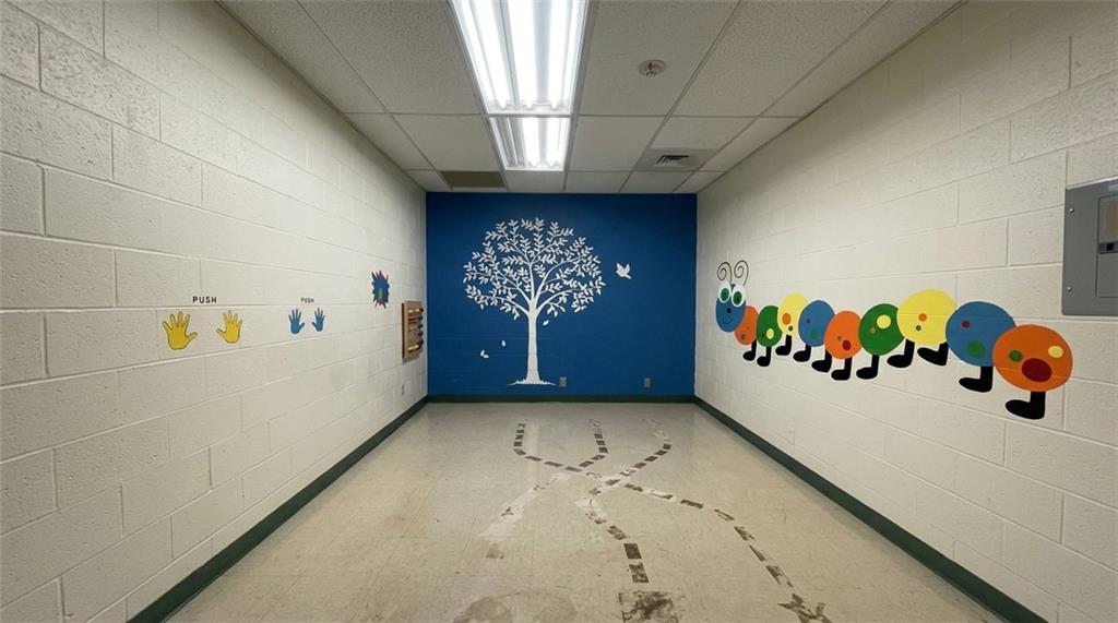 School/gym Building, 8150 Wornall Road Property Photo 12