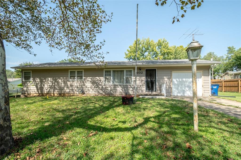602 Warren Street Property Photo 1
