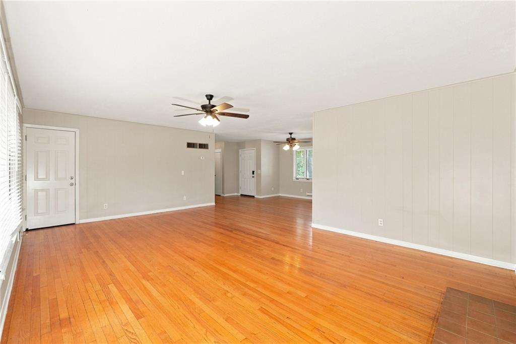 1405 N Mccoy Street Property Photo 4