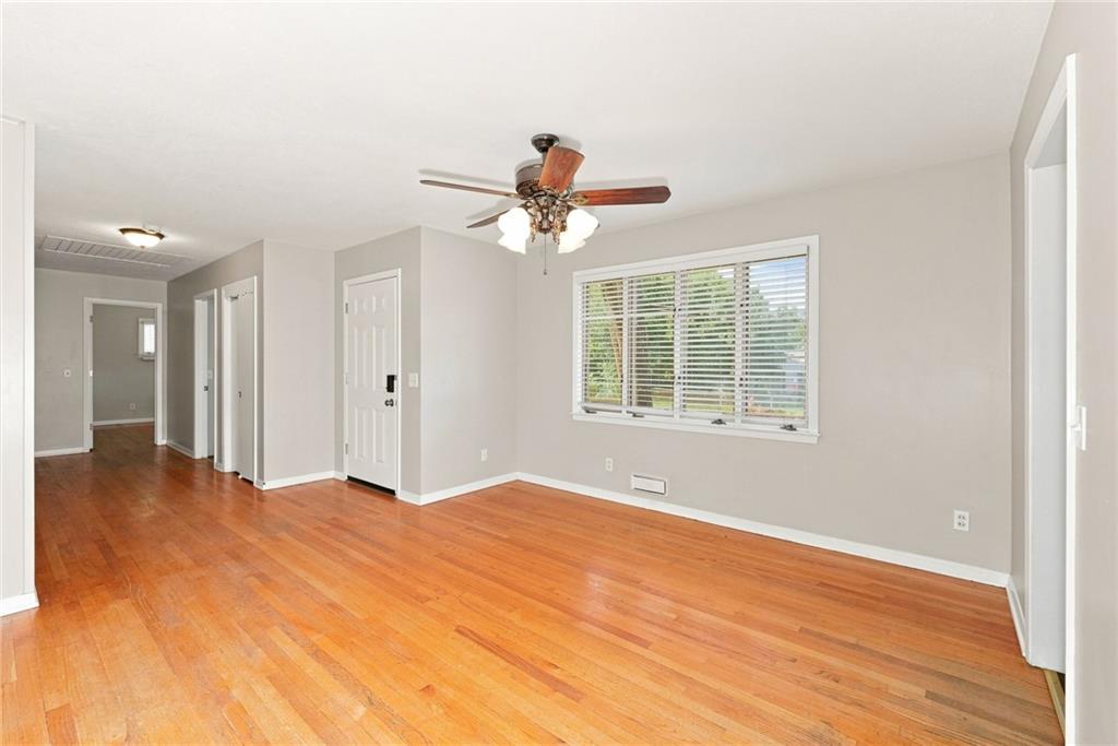 1405 N Mccoy Street Property Photo 6