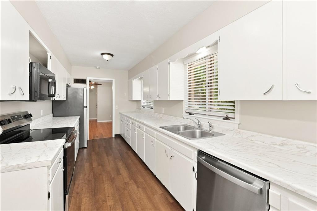1405 N Mccoy Street Property Photo 9