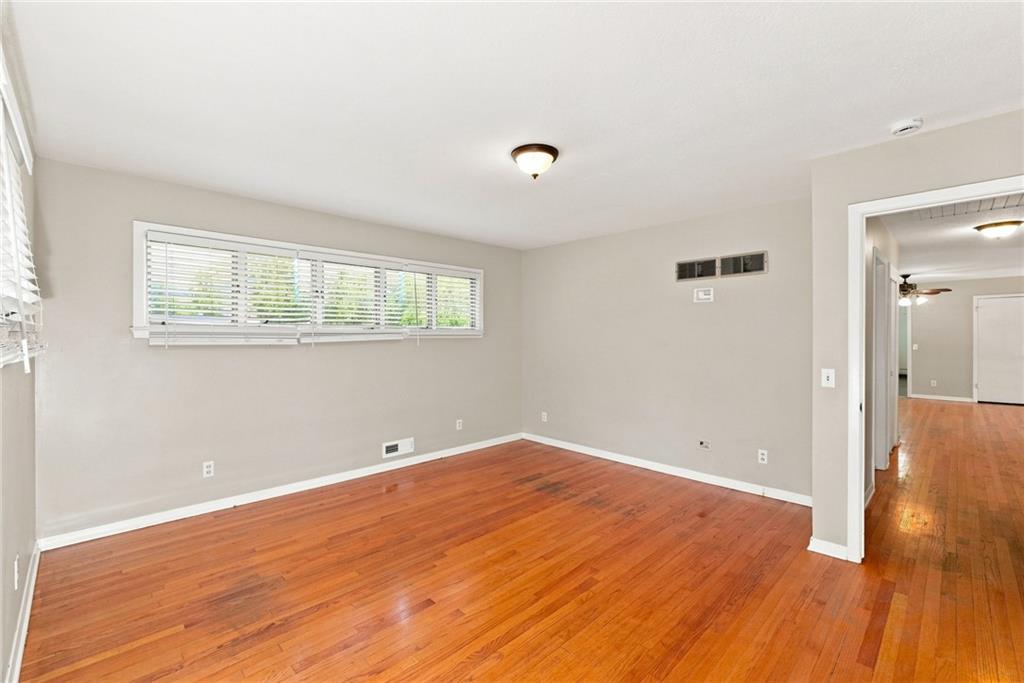 1405 N Mccoy Street Property Photo 10