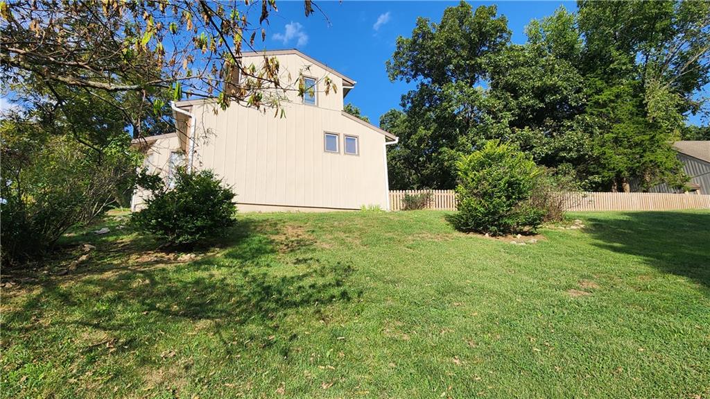 17604 W 67th Terrace Property Photo 10