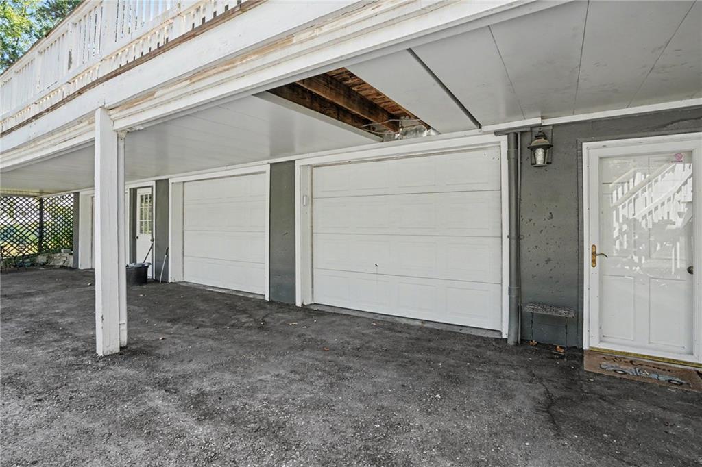 2806 E 215th Street Property Photo 5