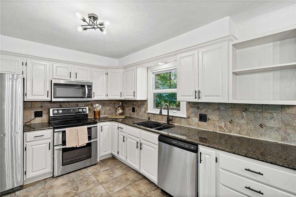 5400 Hunter Street Property Photo 11