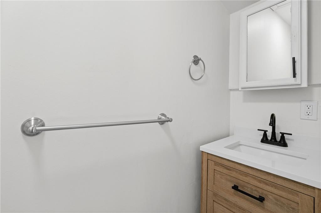 5400 Hunter Street Property Photo 16