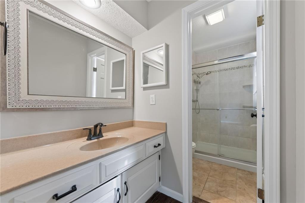 15413 W 152nd Street Property Photo 13