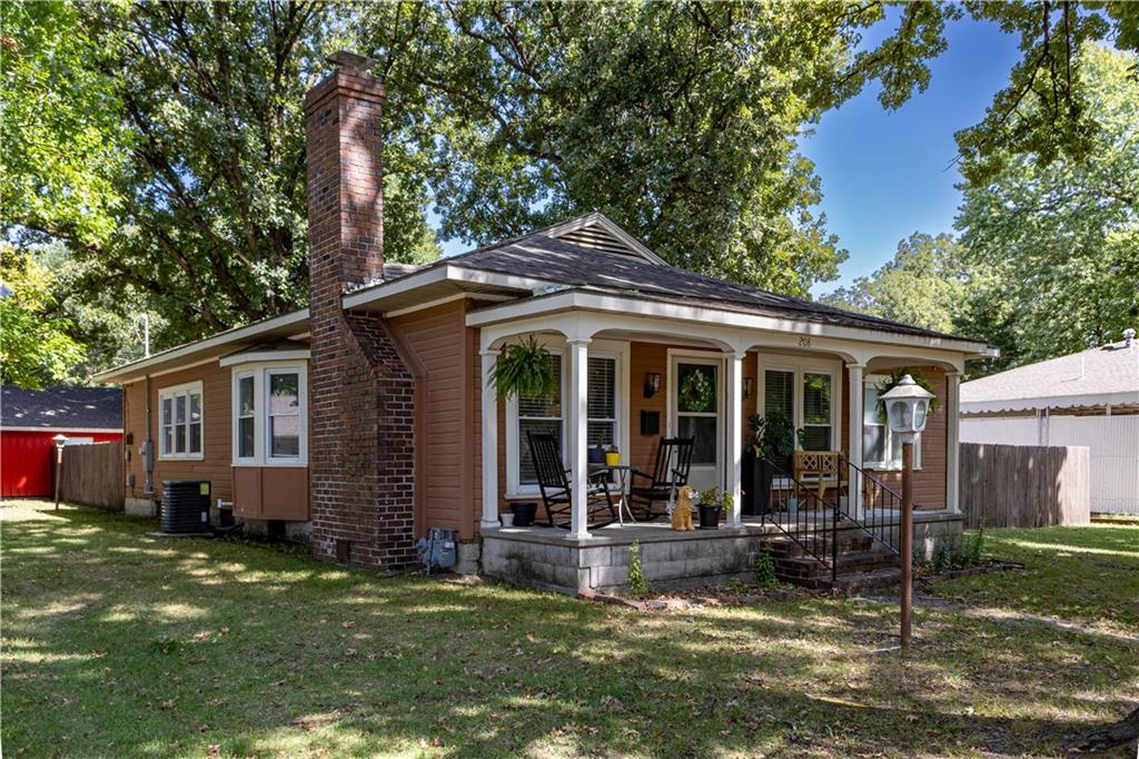 208 W Euclid Street Property Photo 2