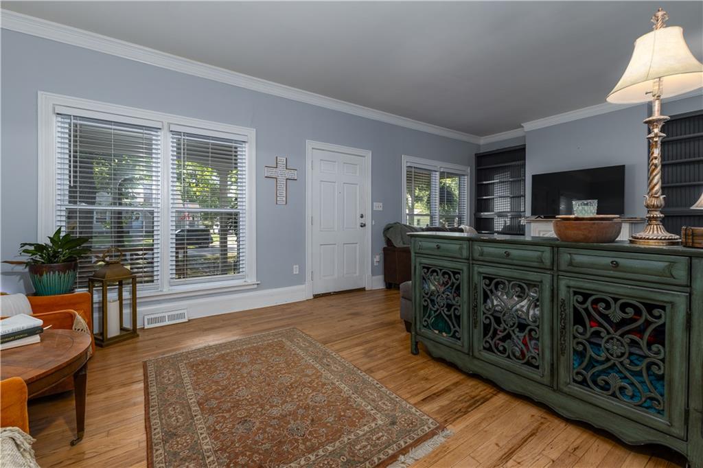 208 W Euclid Street Property Photo 11