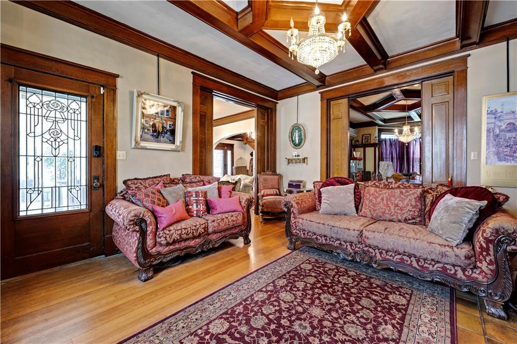 140 Van Brunt Boulevard Property Photo 8