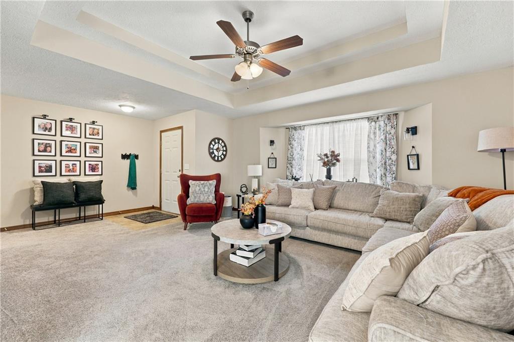 516 Emerson Drive Property Photo 4