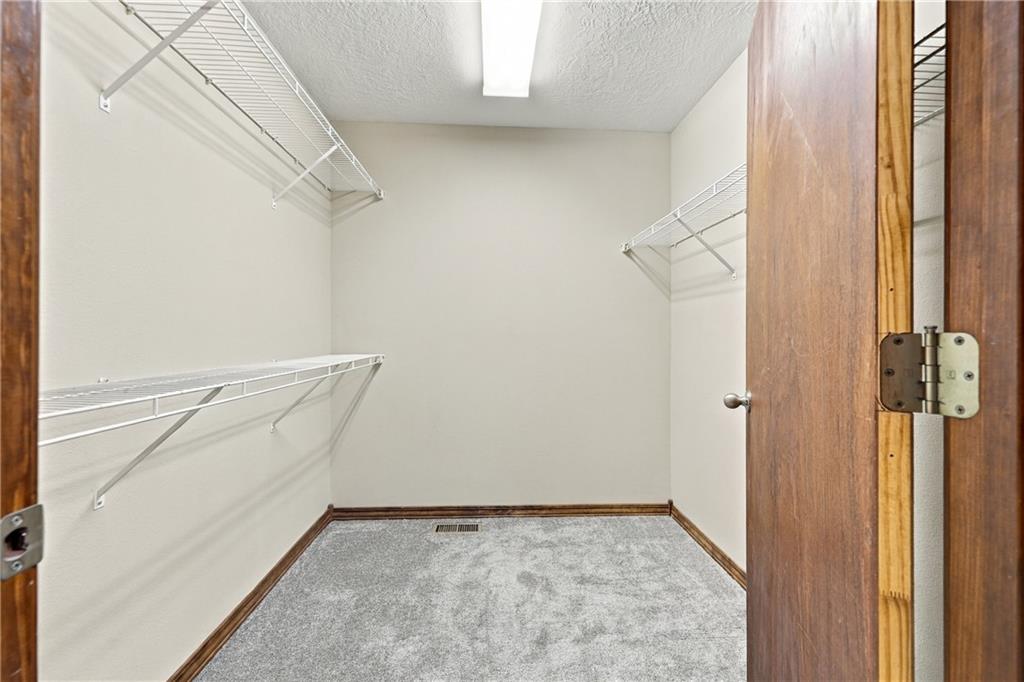 516 Emerson Drive Property Photo 13