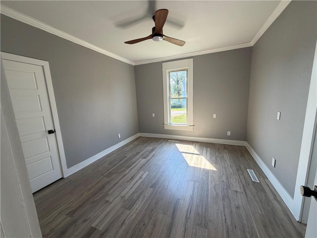 606 East Street Property Photo 11