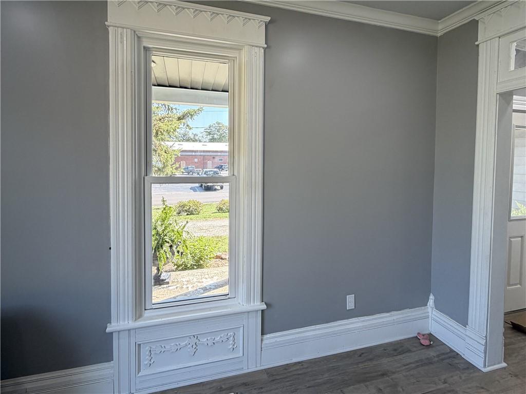 606 East Street Property Photo 12