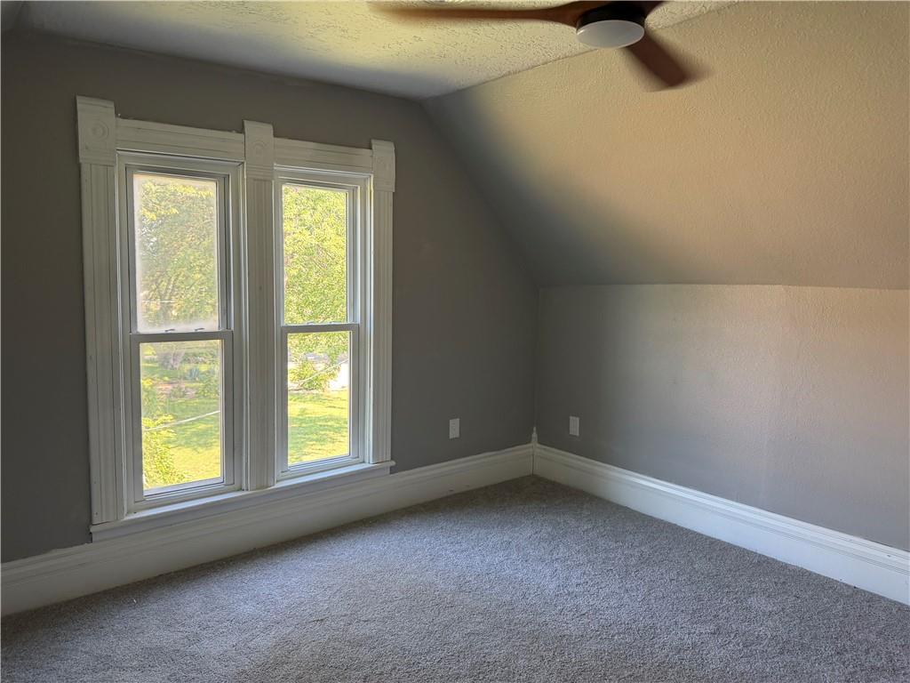 606 East Street Property Photo 17