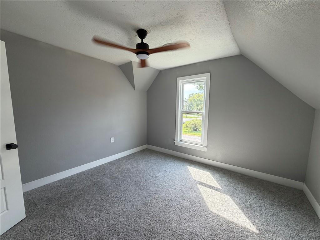 606 East Street Property Photo 23