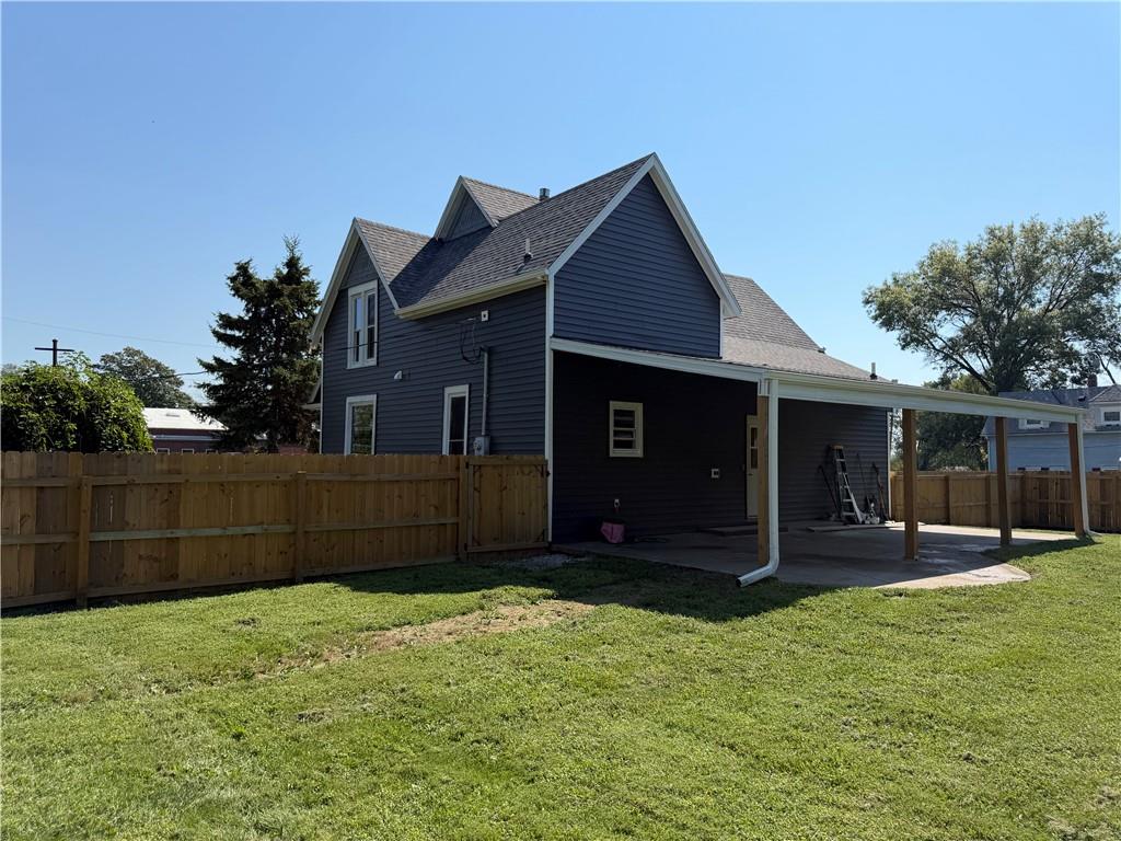 606 East Street Property Photo 29