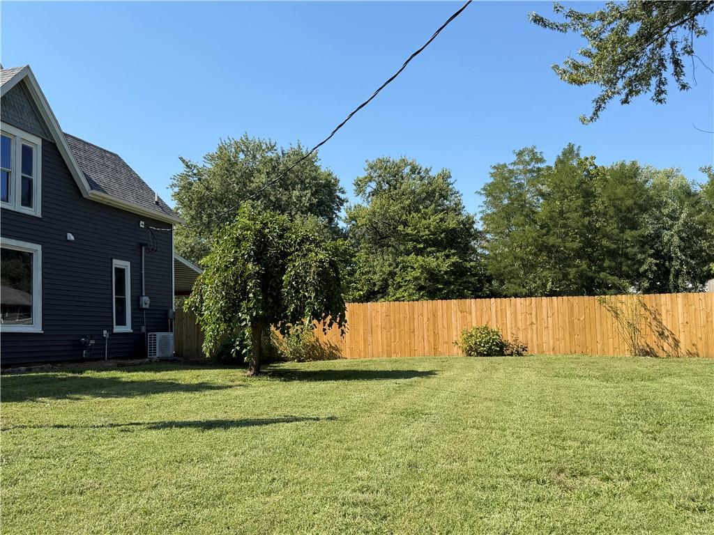 606 East Street Property Photo 30