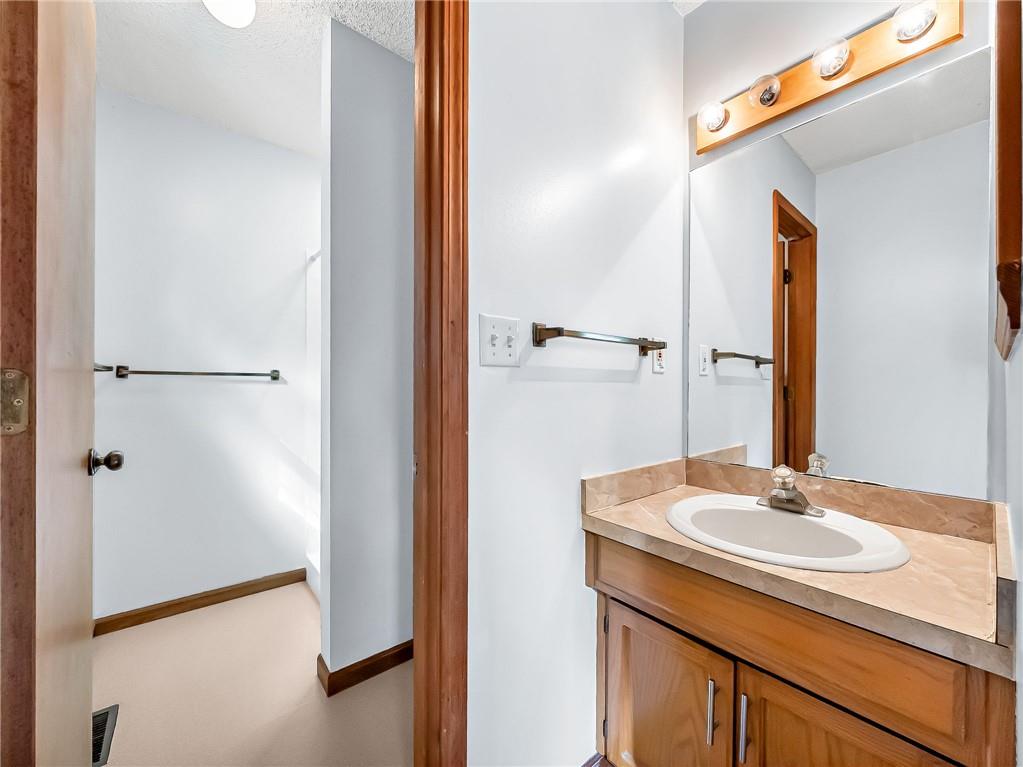 220 Crestview Street Property Photo 13