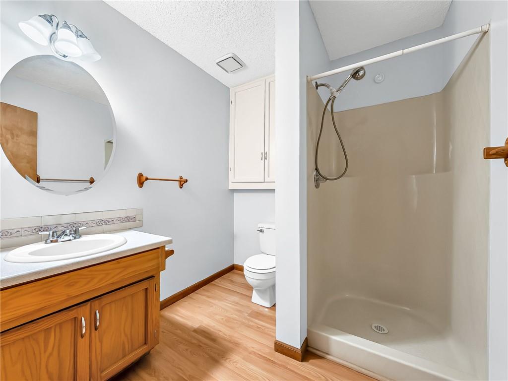 220 Crestview Street Property Photo 20