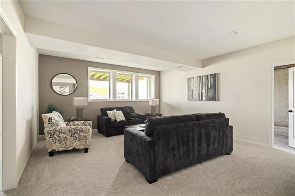 8156 Roundtree Street Property Photo 10
