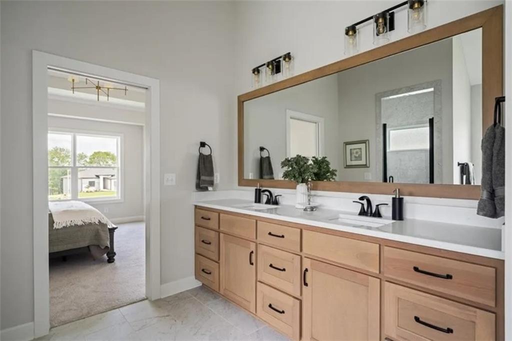 8156 Roundtree Street Property Photo 14
